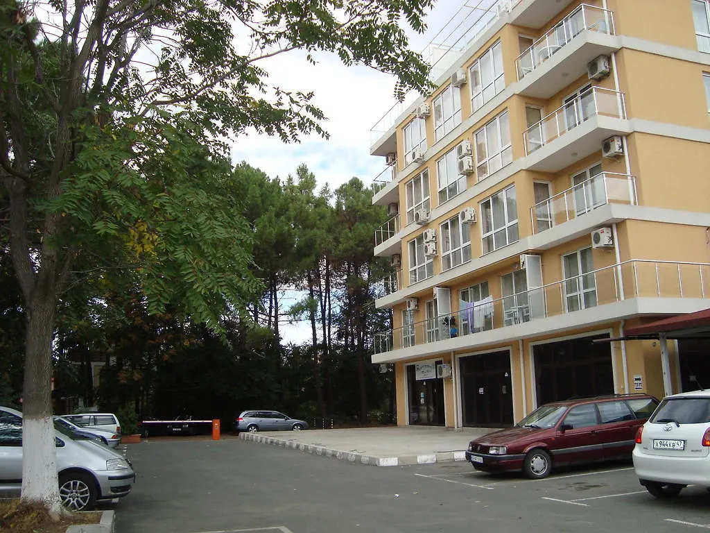 Flores Park Sunny Beach